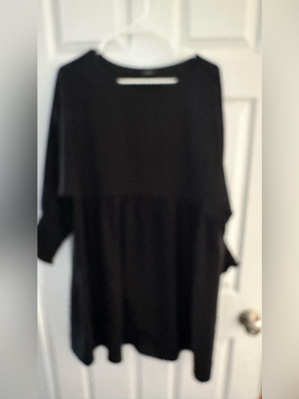 Black Women’s Scoop Neck Tunic Top